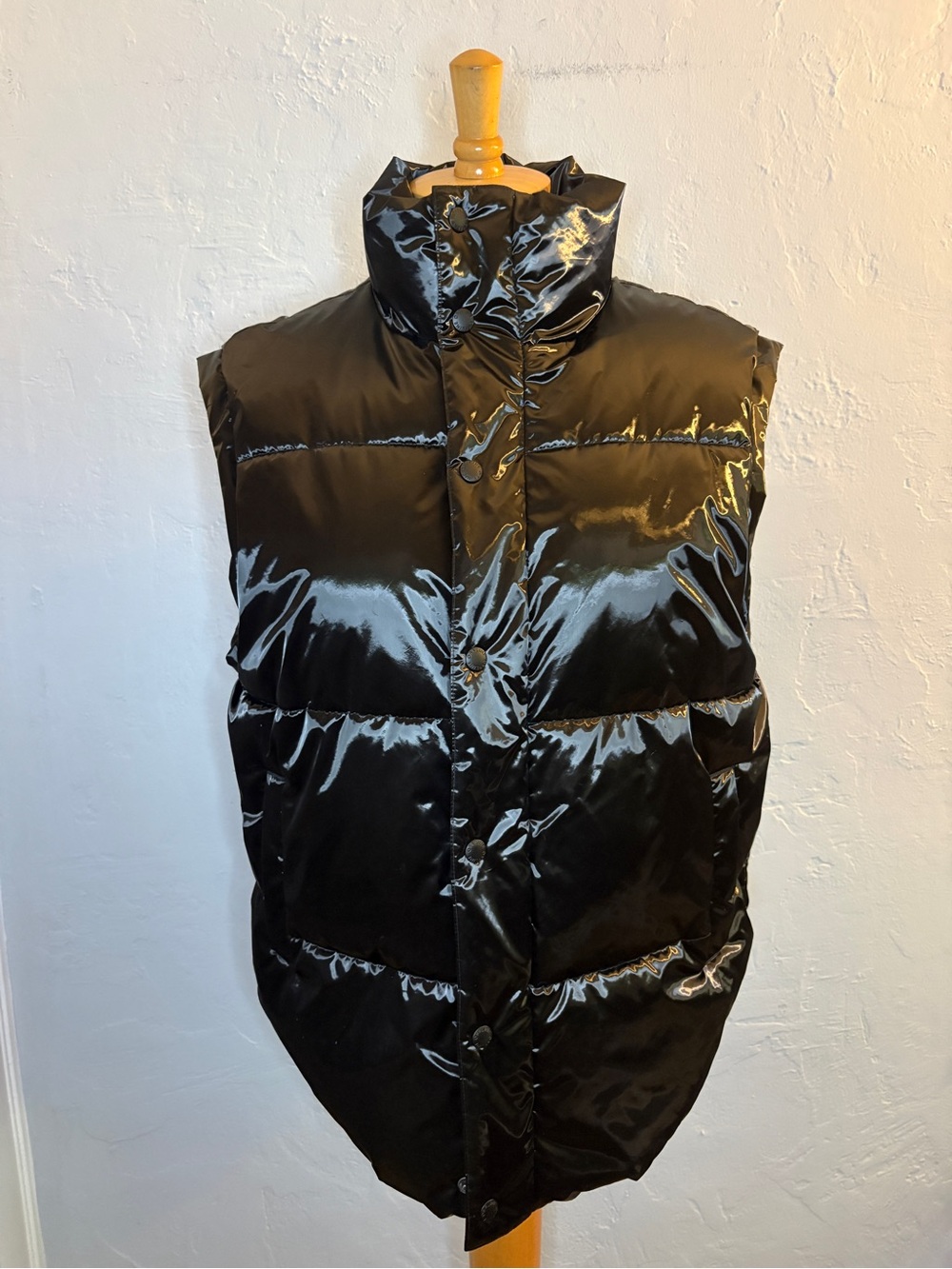Offline by aerie black shine puff love quilted like vest